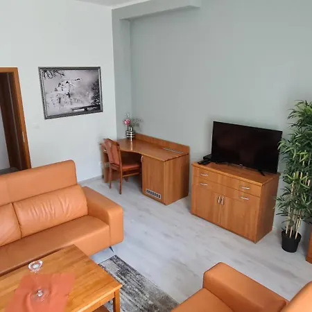 Penzion Port Club & Restaurant 3*