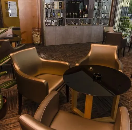 Port Club & Restaurant Penzion 3*